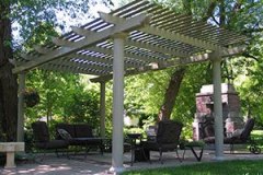 pergola-bear-middletown